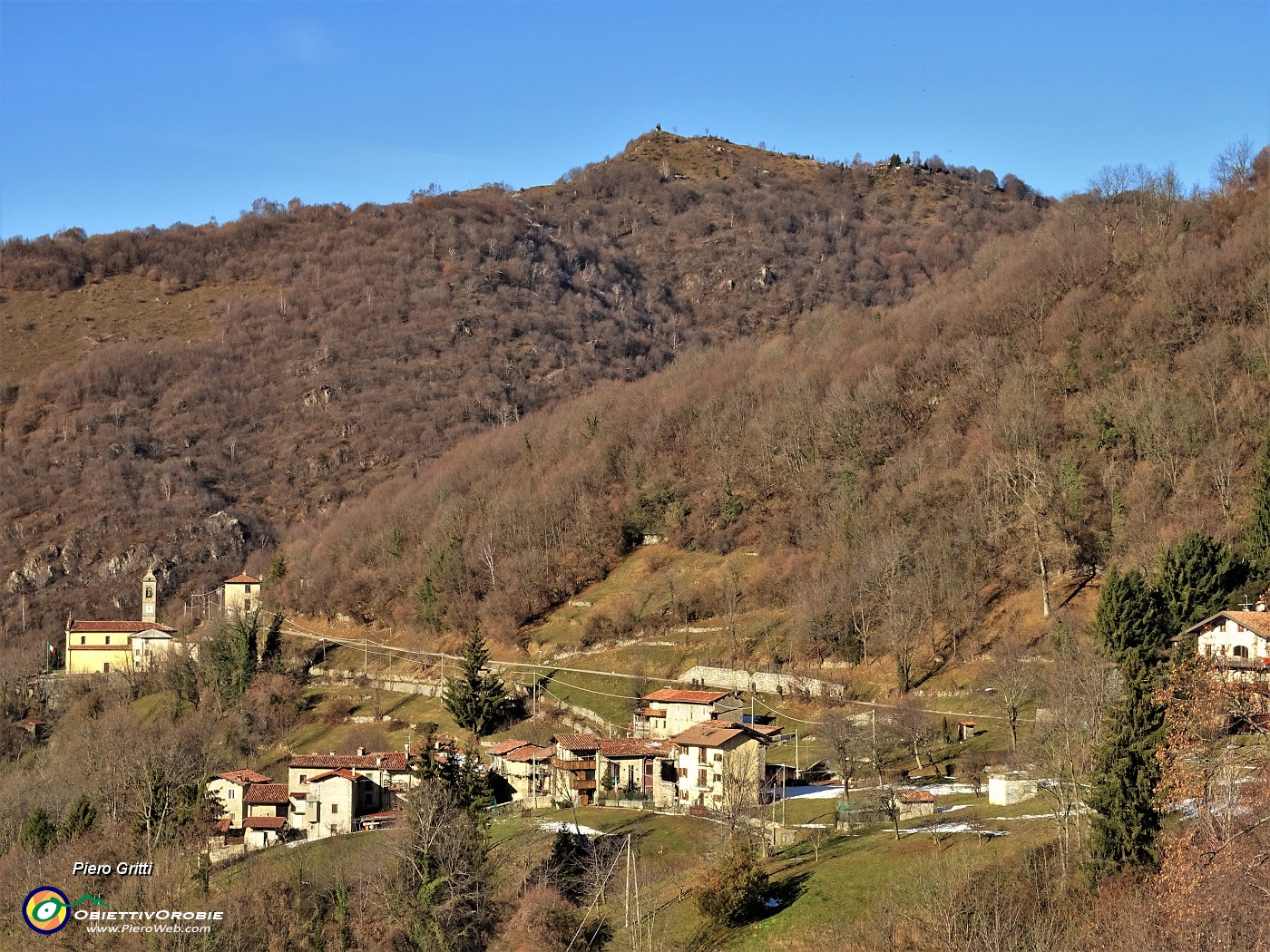 07 Catremerio (988 m) con vista sul Pizzo Cerro (2285 m).JPG